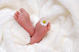 Ножки новорожденного